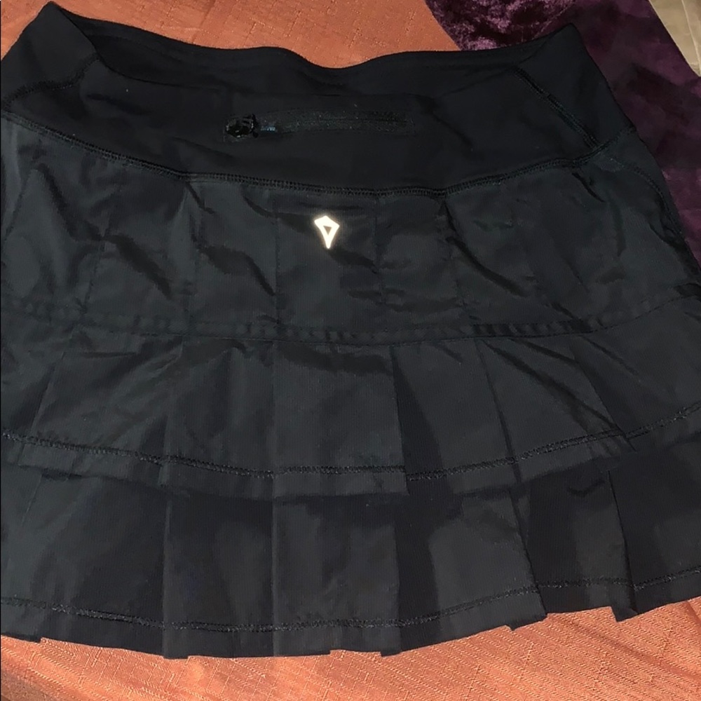 Ivivva black skirt for girls
